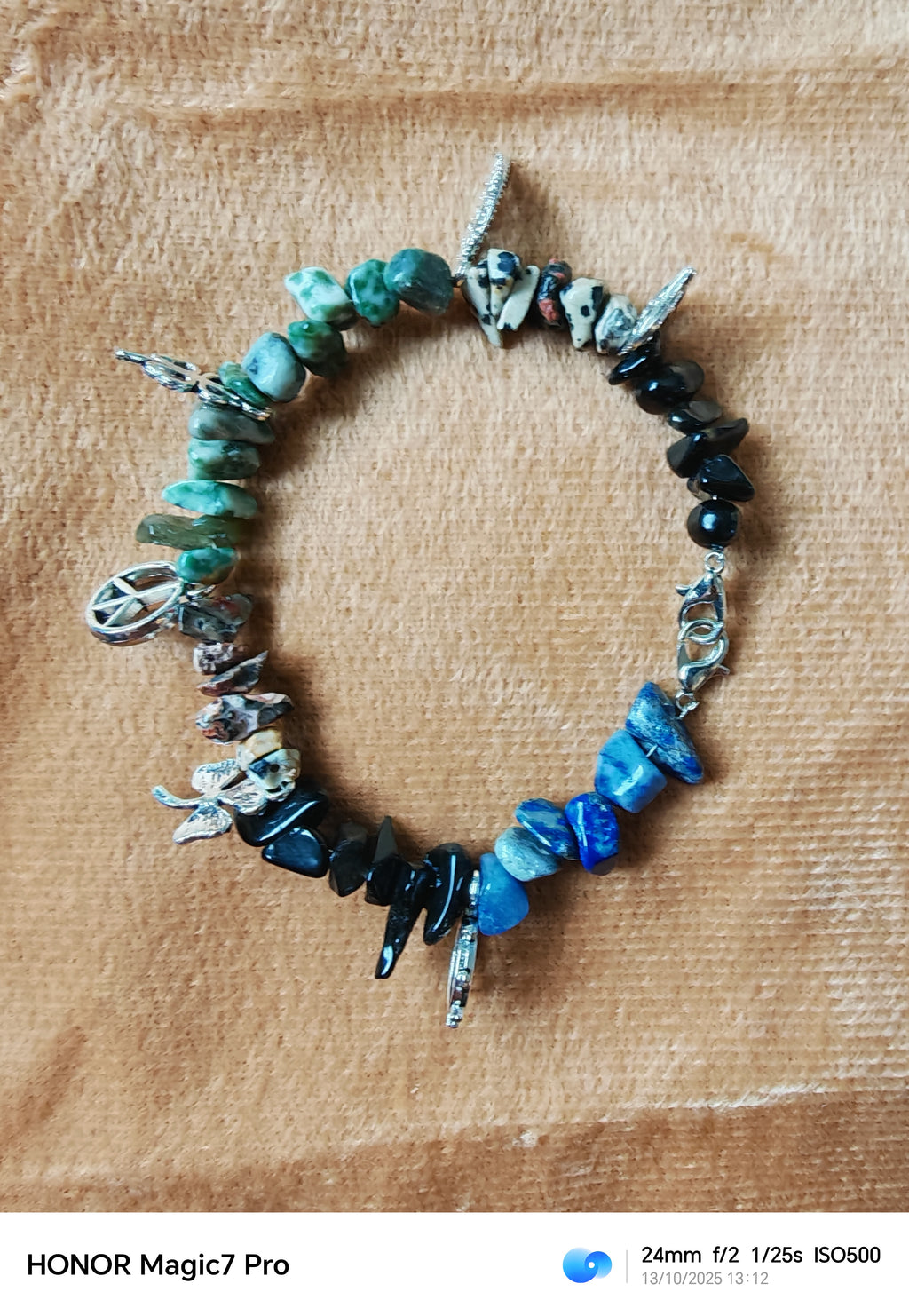 Armbanden met bedels